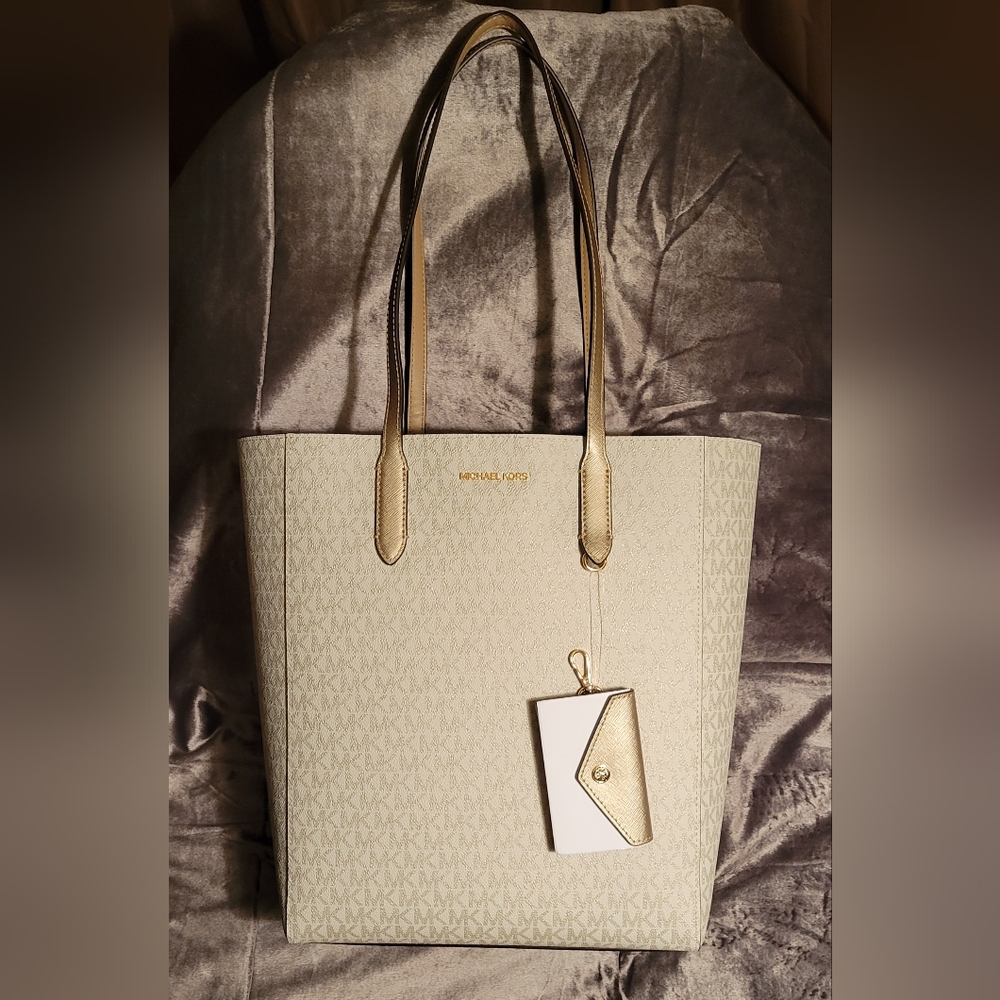 Michael Kors Cream and Gold Tote Bag w/ Gold Card Holder Attached